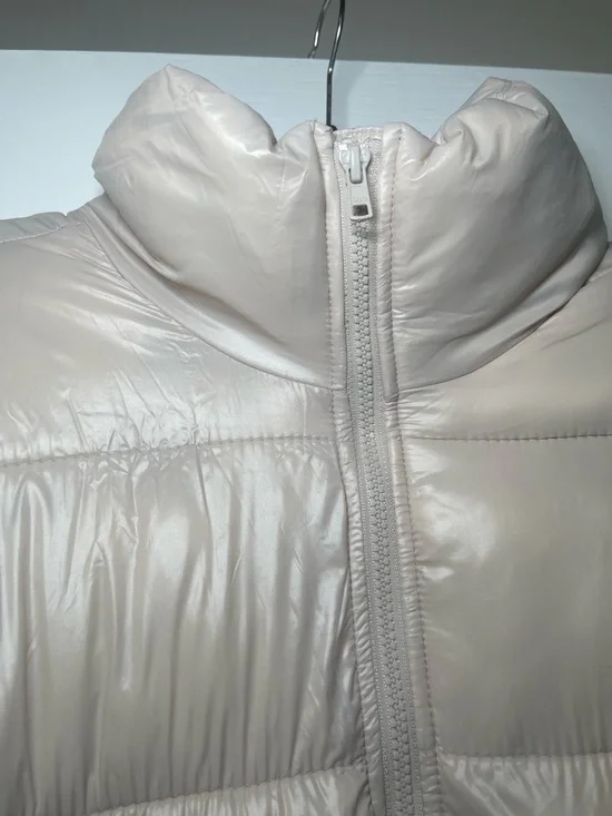Old Navy Women’s Cream Colored Water-Resistant Quilted Puffer Jacket Size Large - Picture 3 of 13